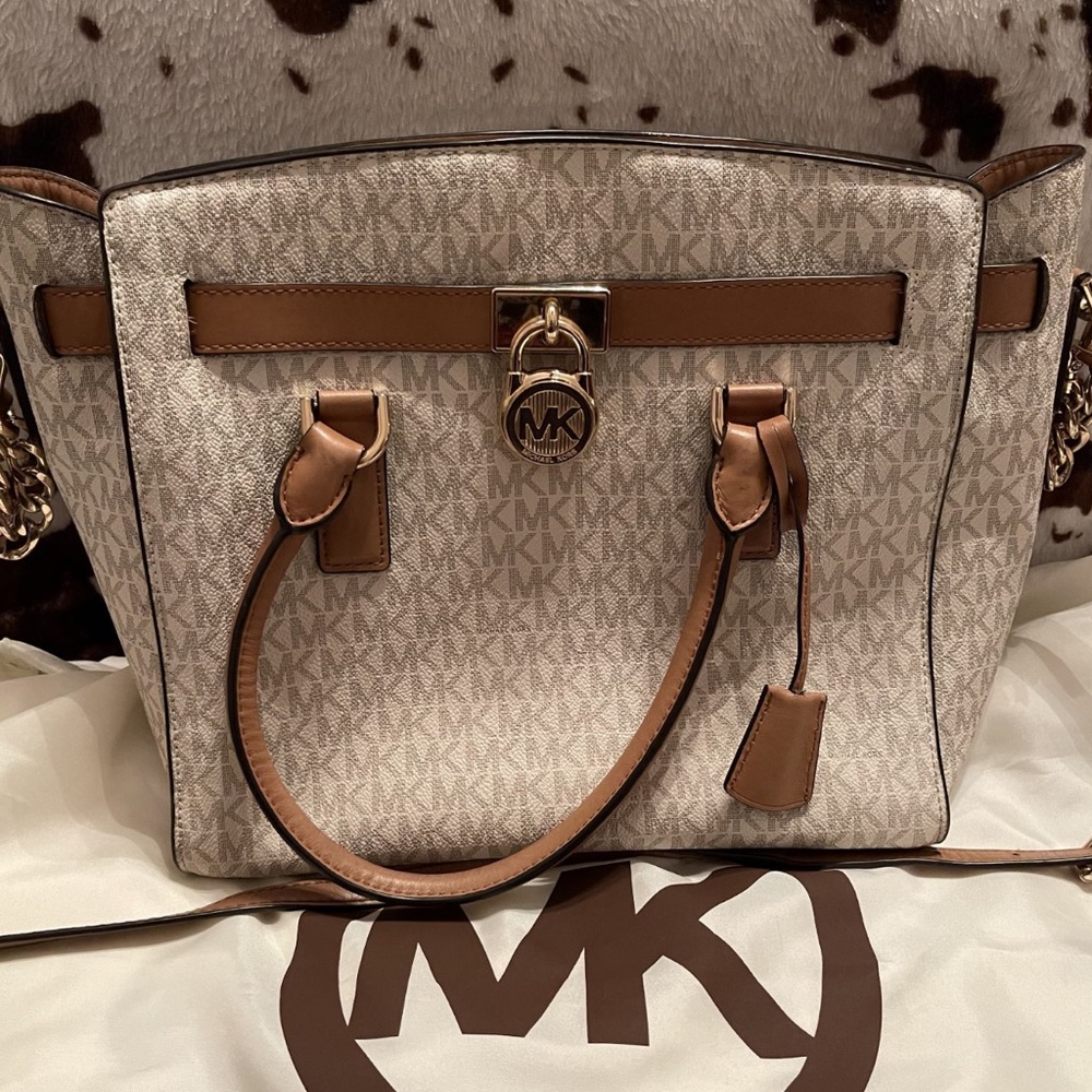 🌺💋Michael Kors Purse💐🌹